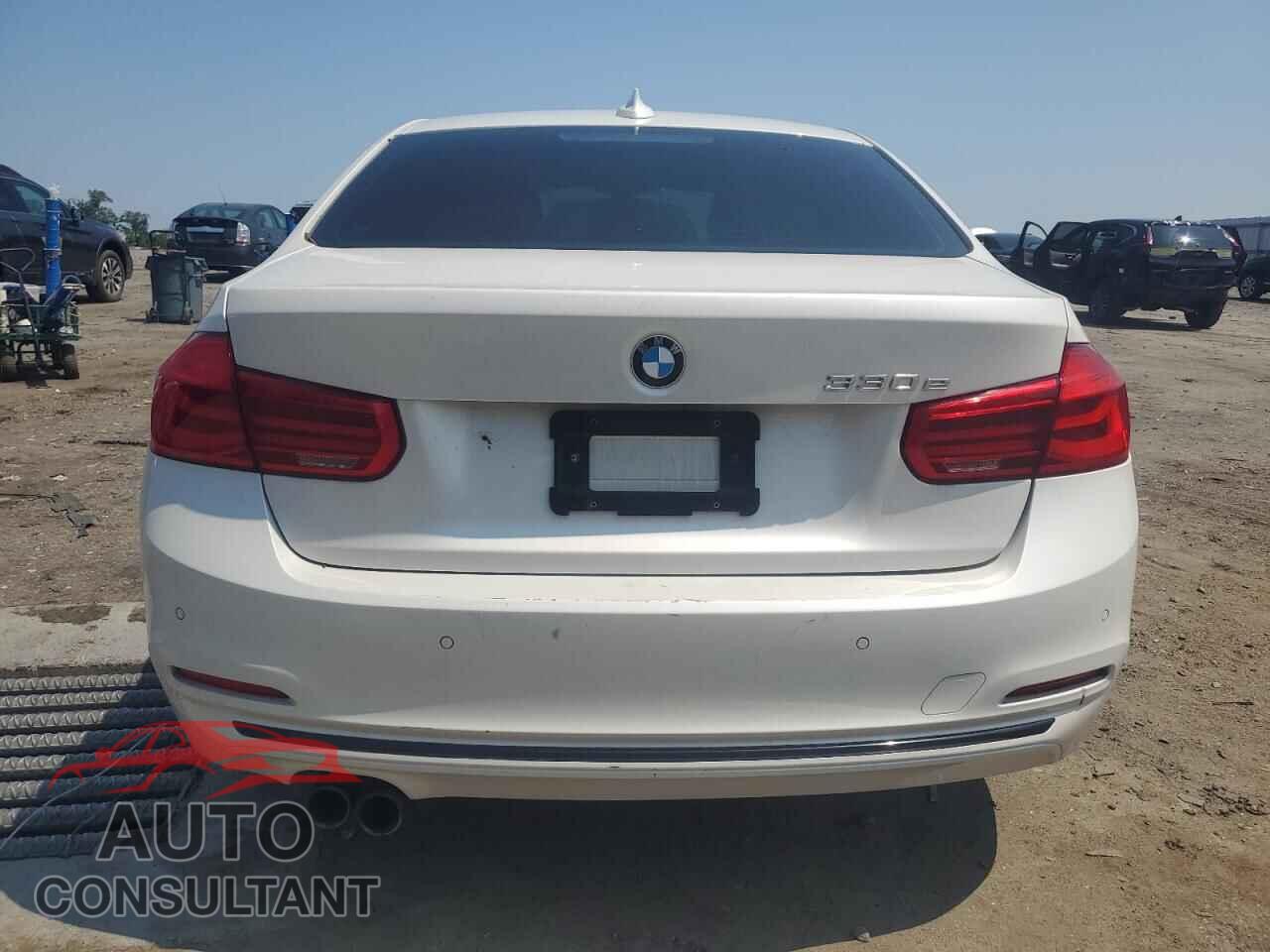 BMW 3 SERIES 2017 - WBA8E1C53HK480131