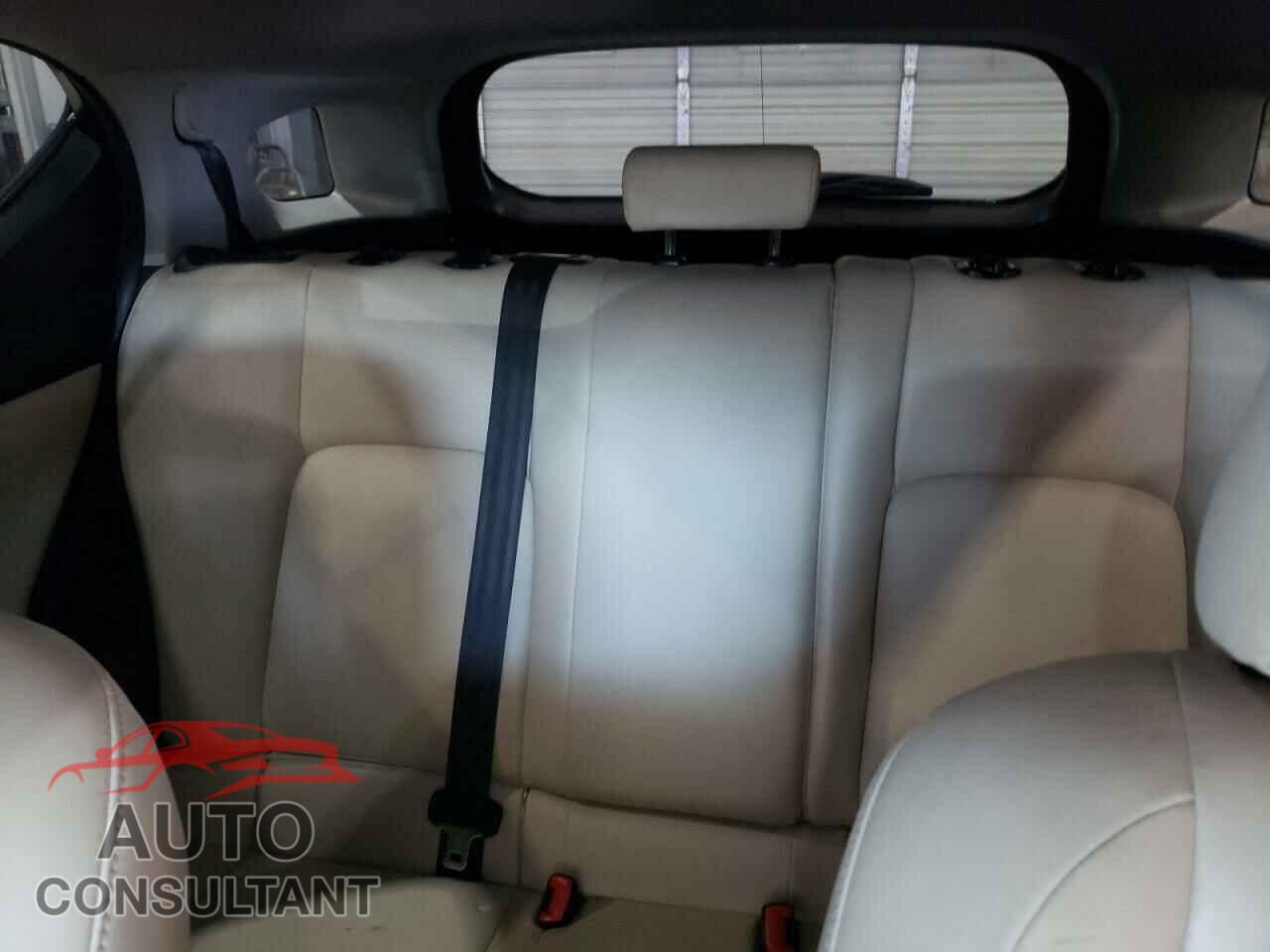 LEXUS CT 200 2011 - JTHKD5BH4B2042707
