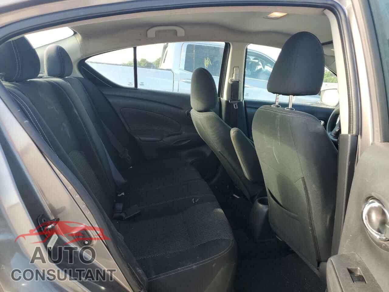 NISSAN VERSA 2017 - 3N1CN7AP7HK441022