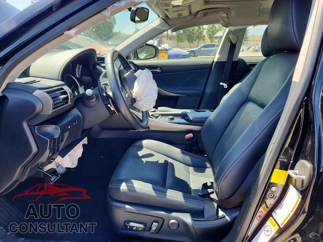 LEXUS IS 2014 - JTHBE1D2XE5005503