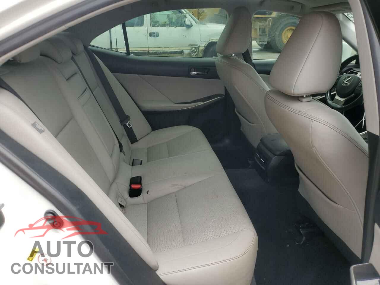 LEXUS IS 2015 - JTHBF1D21F5050392
