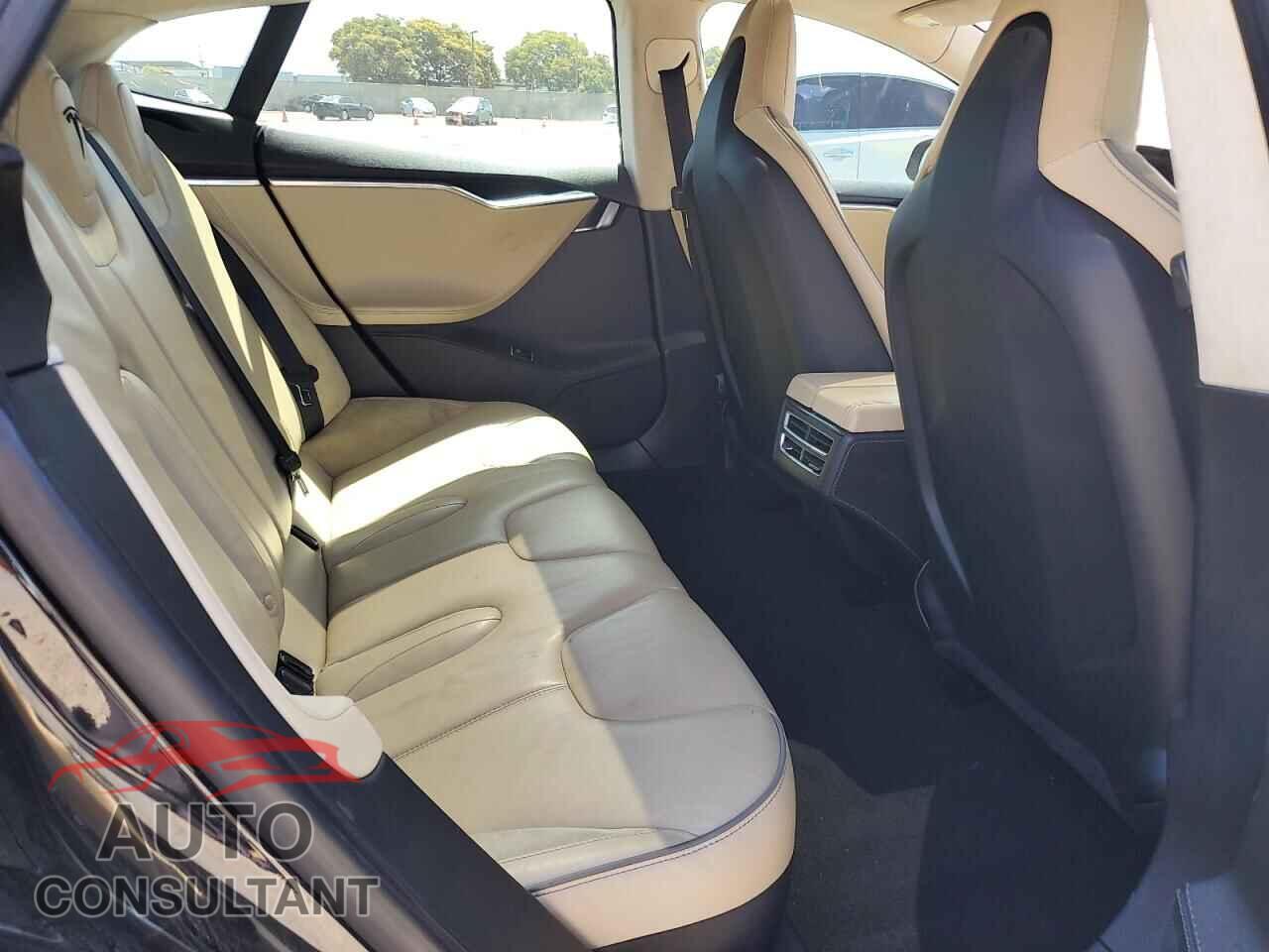 TESLA MODEL S 2014 - 5YJSA1H19EFP49350