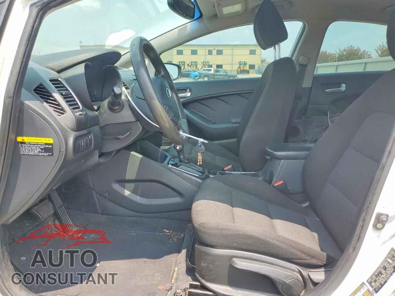 KIA FORTE 2017 - 3KPFK4A76HE070502