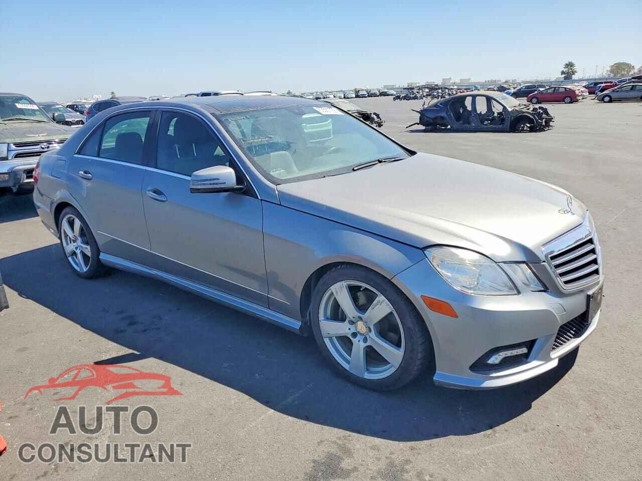 MERCEDES-BENZ E-CLASS 2011 - WDDHF5GB9BA361252
