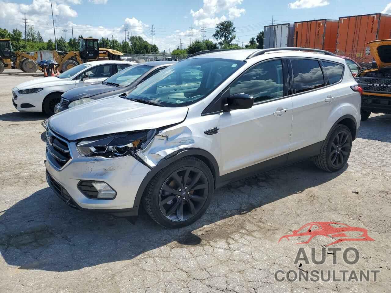 FORD ESCAPE 2019 - 1FMCU0GD6KUB29426