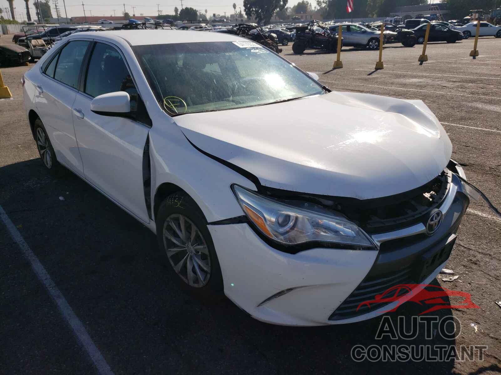TOYOTA CAMRY 2016 - 4T4BF1FK3GR549329