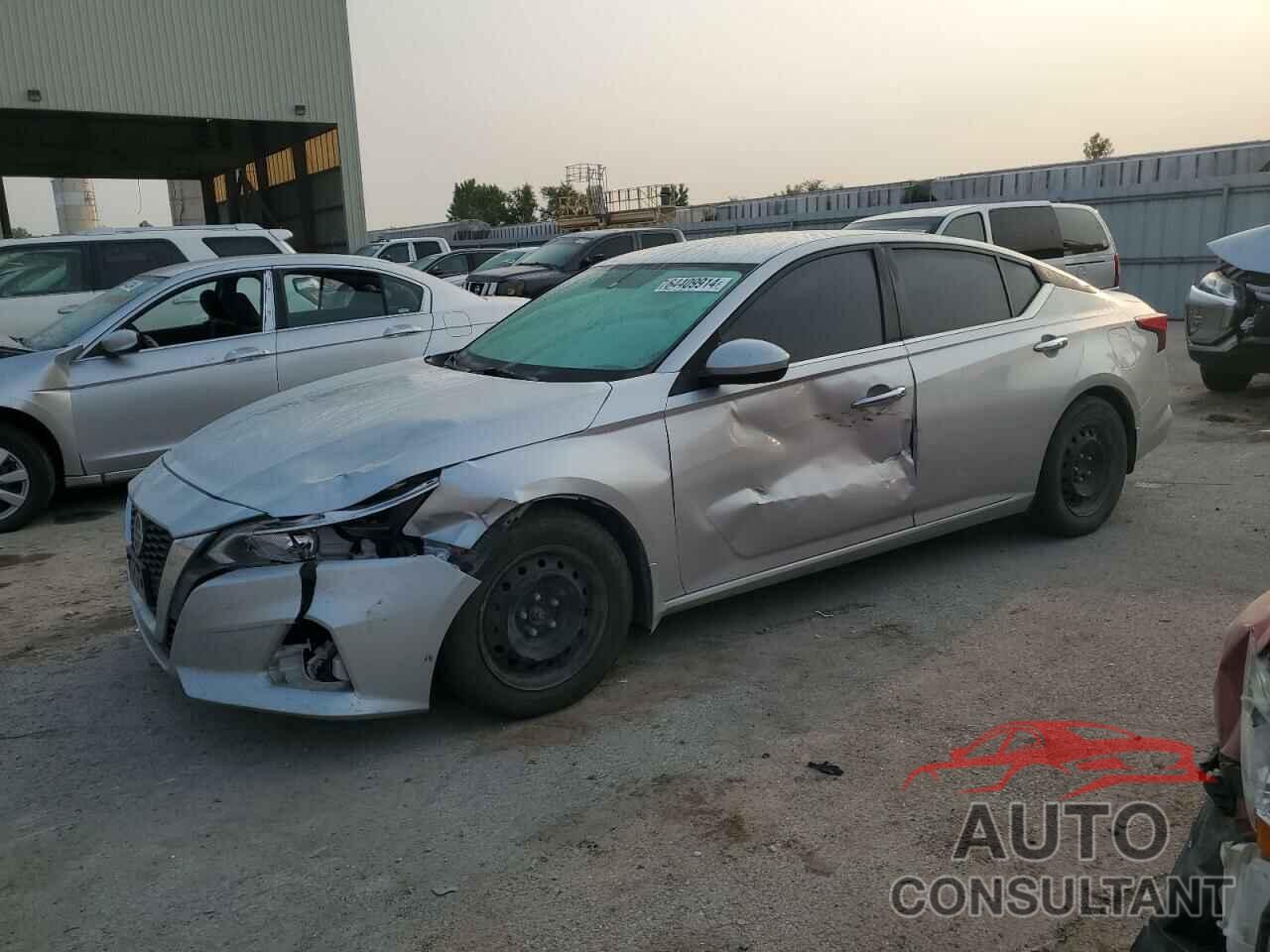 NISSAN ALTIMA 2019 - 1N4BL4BV4KC104191