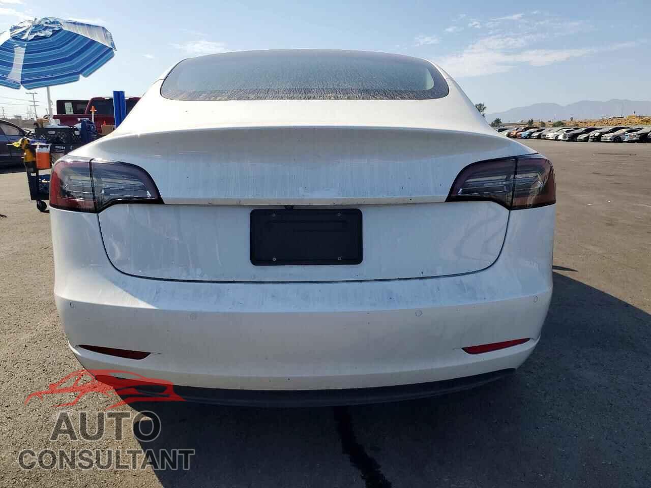 TESLA MODEL 3 2021 - 5YJ3E1EA4MF069044
