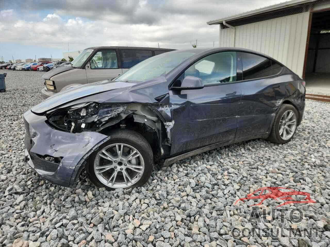 TESLA MODEL Y 2023 - 7SAYGDED7PF931207
