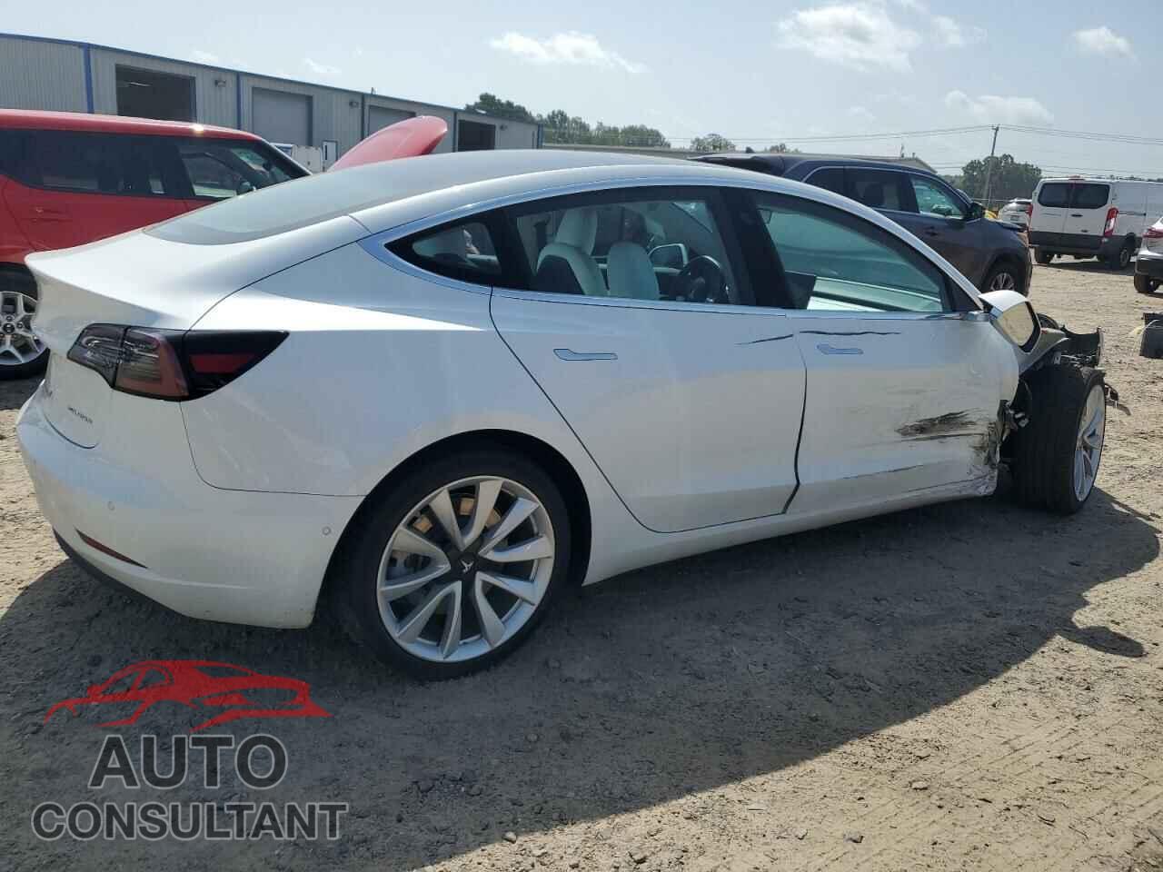 TESLA MODEL 3 2018 - 5YJ3E1EB3JF101177