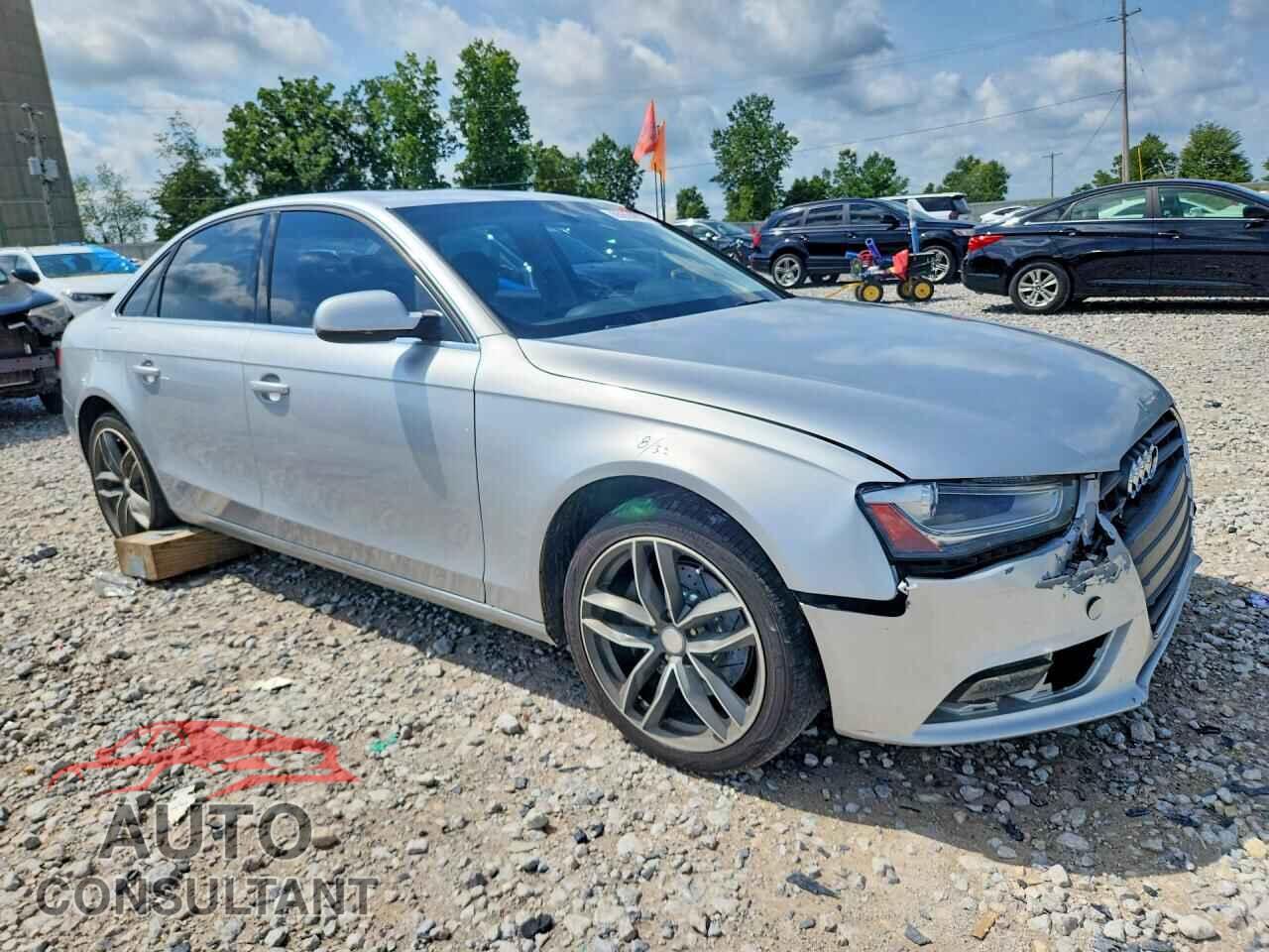 AUDI A4 2013 - WAUBFAFL0DN043922
