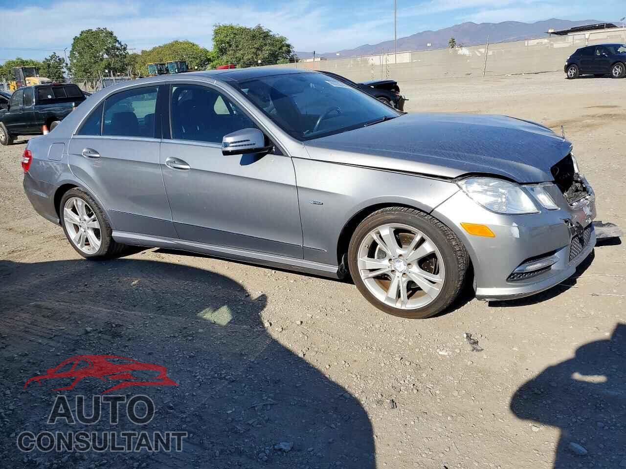 MERCEDES-BENZ E-CLASS 2012 - WDDHF5KB8CA525762