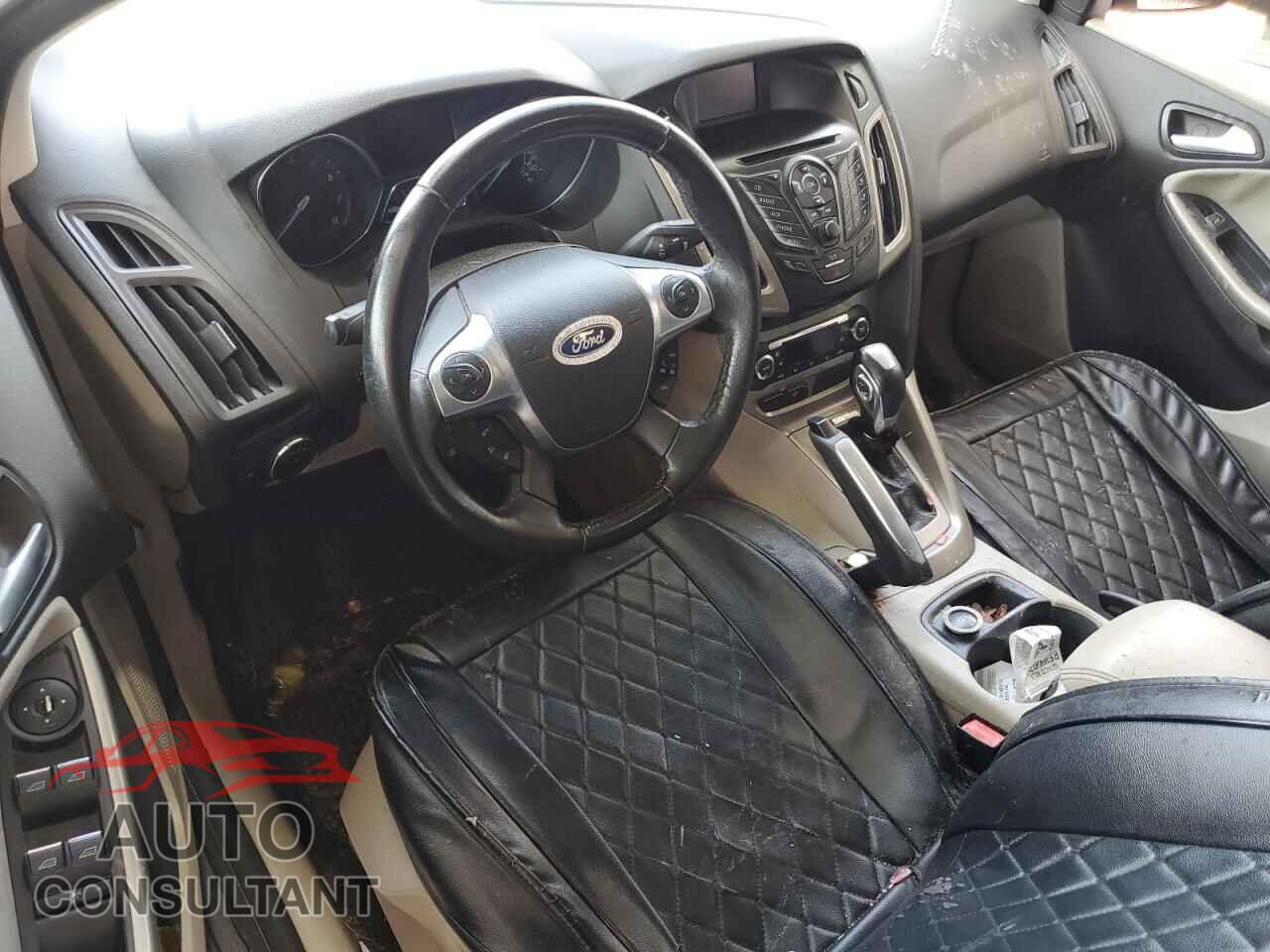 FORD FOCUS 2012 - 1FAHP3H24CL338564