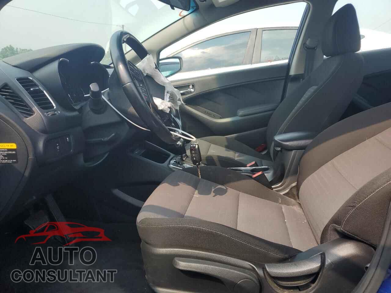 KIA FORTE 2017 - 3KPFL4A74HE060175