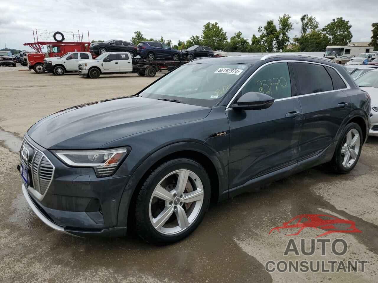 AUDI E-TRON 2019 - WA1LAAGE9KB013736