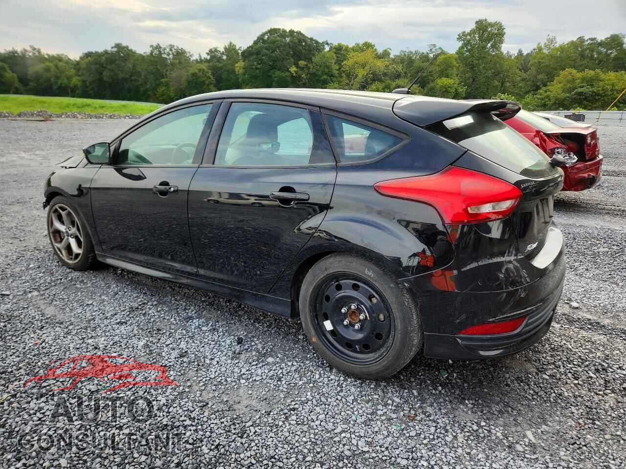 FORD FOCUS 2017 - 1FADP3L9XHL227589