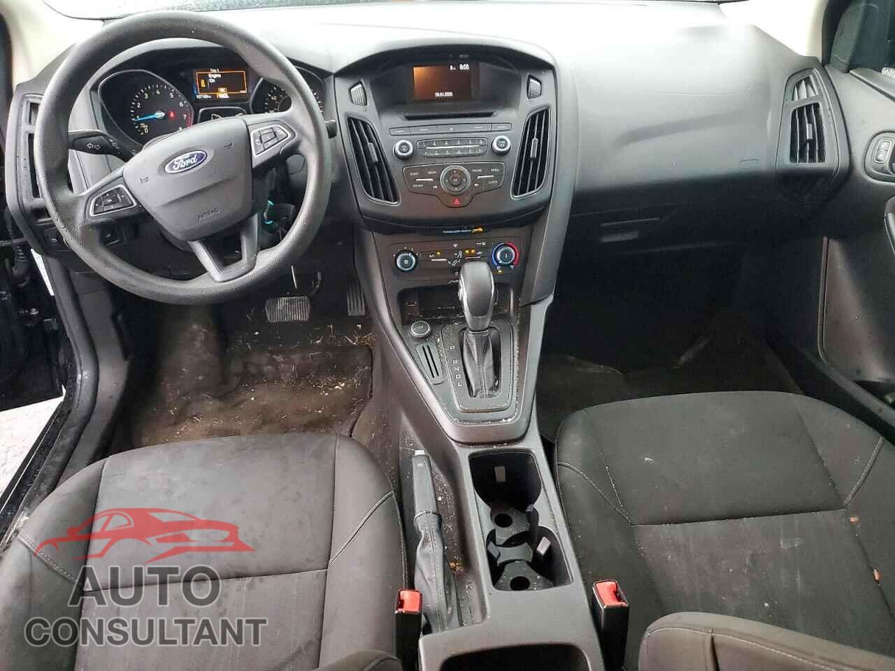 FORD FOCUS 2017 - 1FADP3E20HL302719