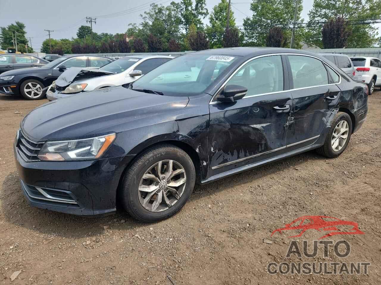 VOLKSWAGEN PASSAT 2017 - 1VWAT7A35HC007756