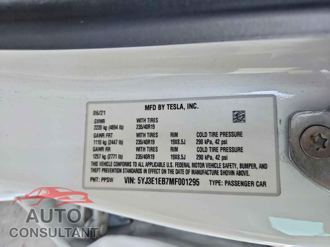 TESLA MODEL 3 2021 - 5YJ3E1EB7MF001295