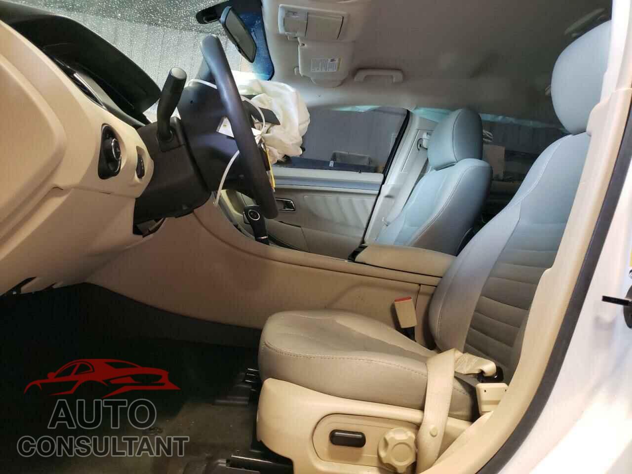 FORD TAURUS 2017 - 1FAHP2D81HG130372