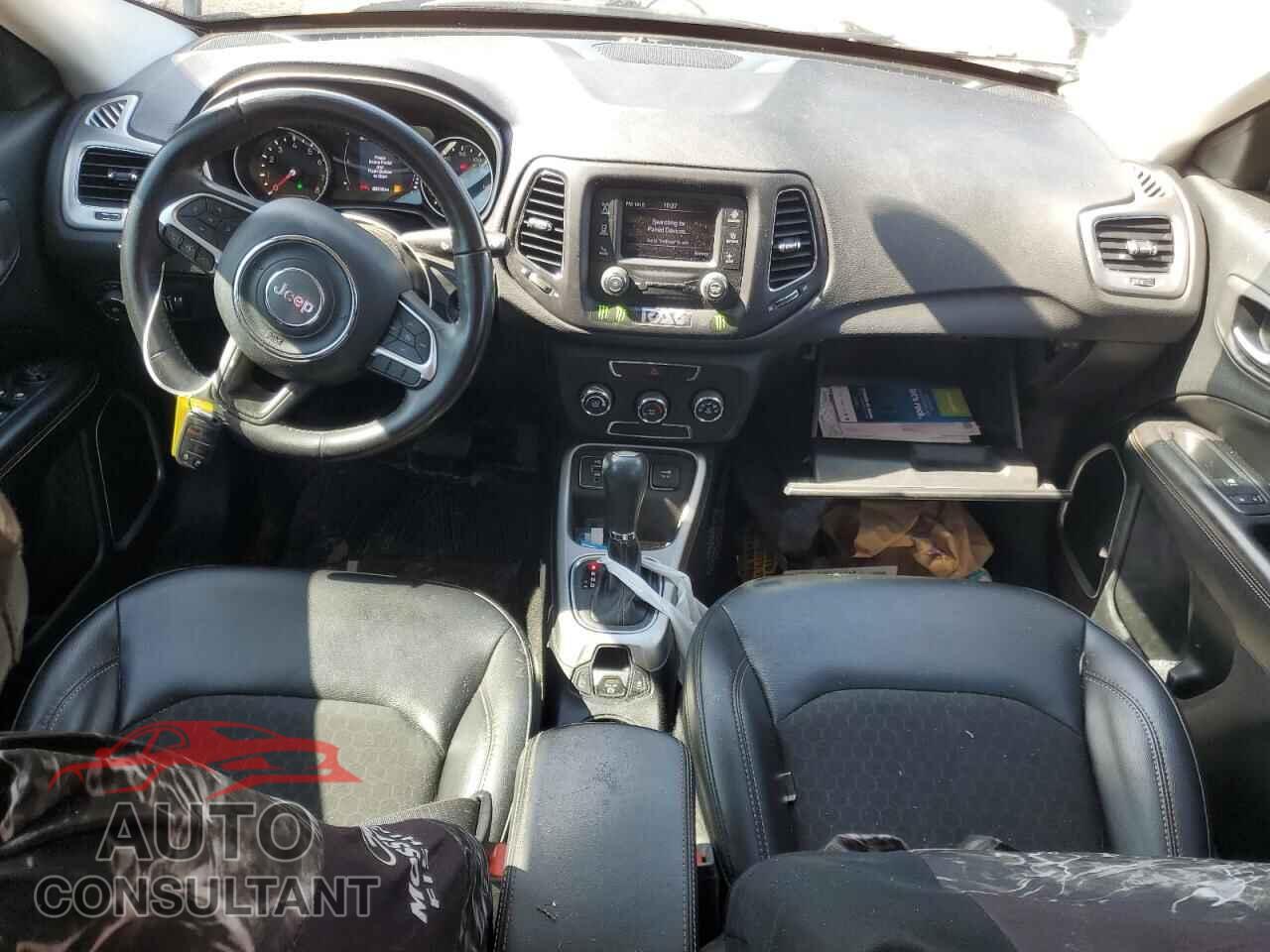JEEP COMPASS 2018 - 3C4NJCBB6JT318812