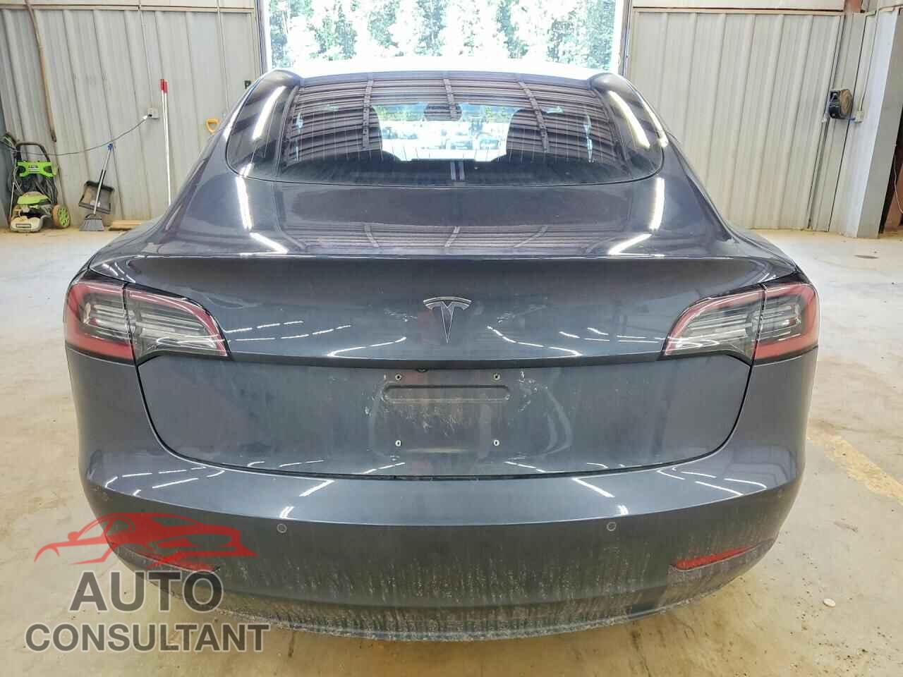 TESLA MODEL 3 2018 - 5YJ3E1EA3JF033616