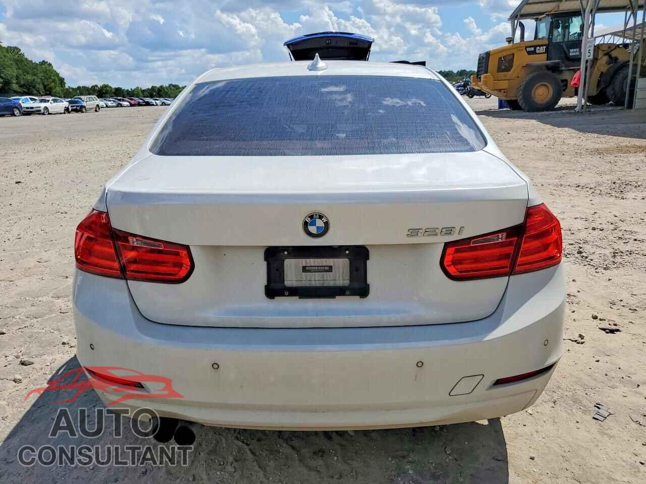 BMW 3 SERIES 2012 - WBA3A5C52CF350131