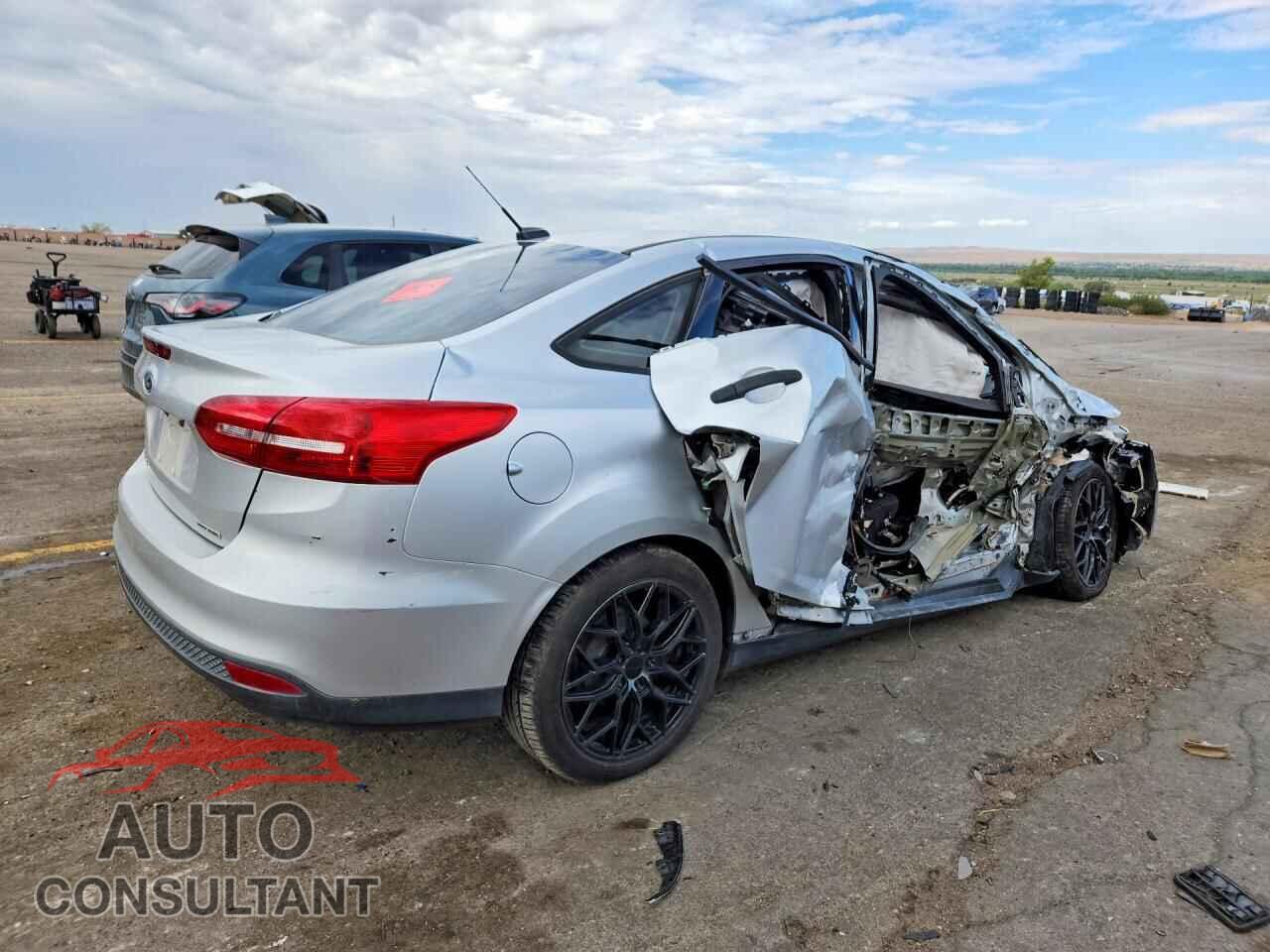 FORD FOCUS 2016 - 1FADP3E2XGL301463