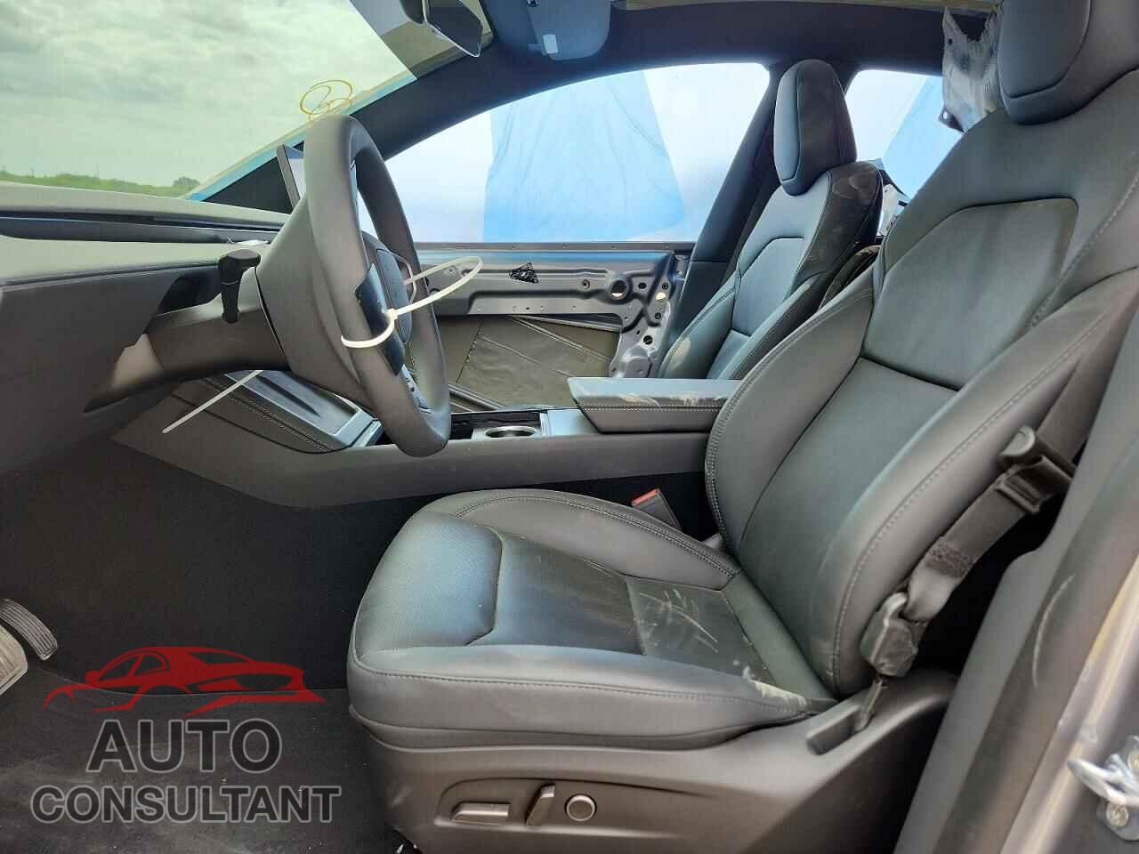 TESLA MODEL Y 2026 - 7SAYGDED8TA740001