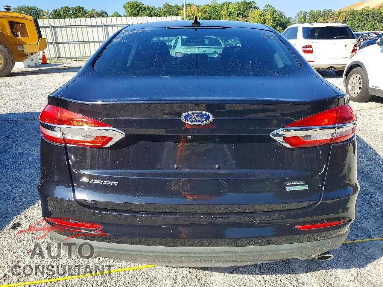 FORD FUSION 2019 - 3FA6P0CD2KR142010