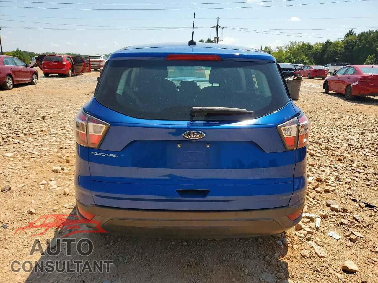 FORD ESCAPE 2017 - 1FMCU0F71HUA04452