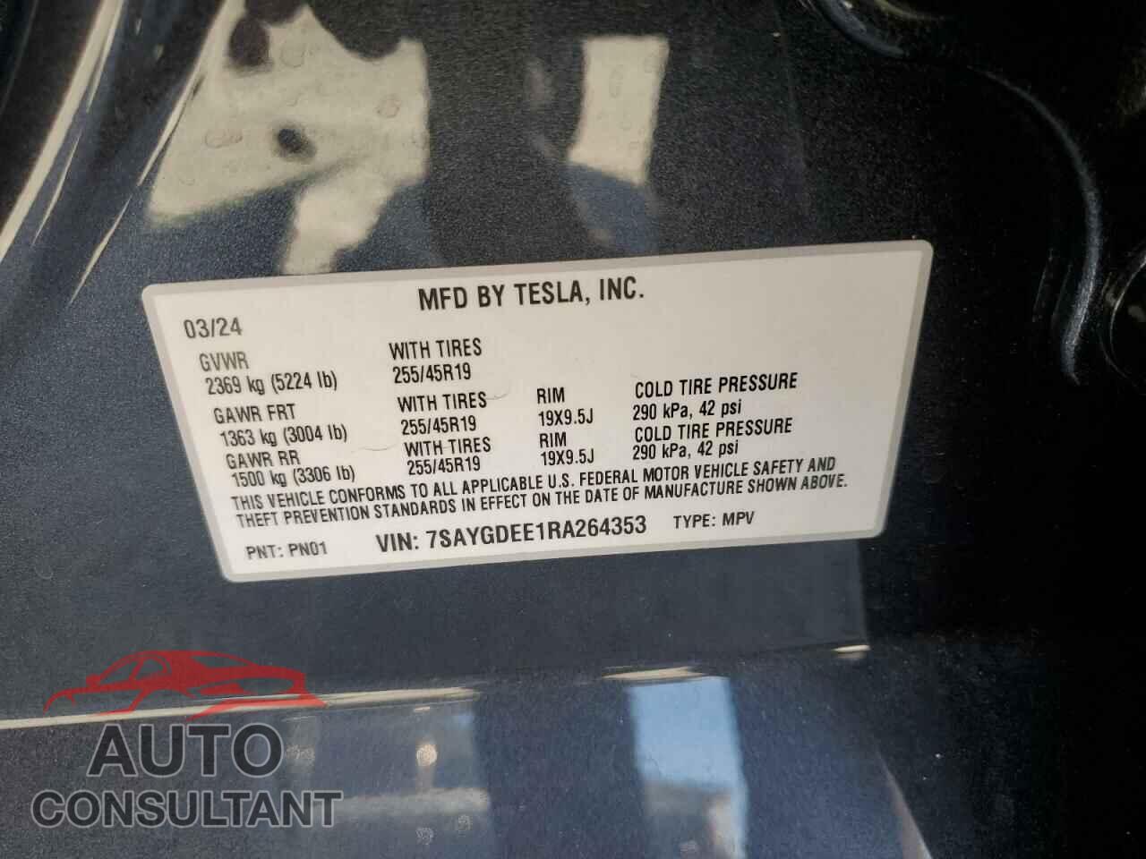 TESLA MODEL Y 2024 - 7SAYGDEE1RA264353