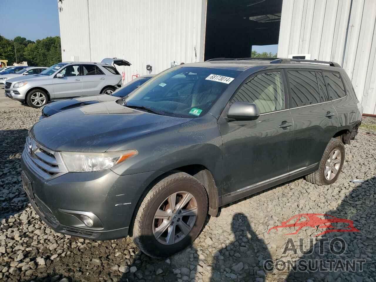 TOYOTA HIGHLANDER 2012 - 5TDBK3EH6CS131177