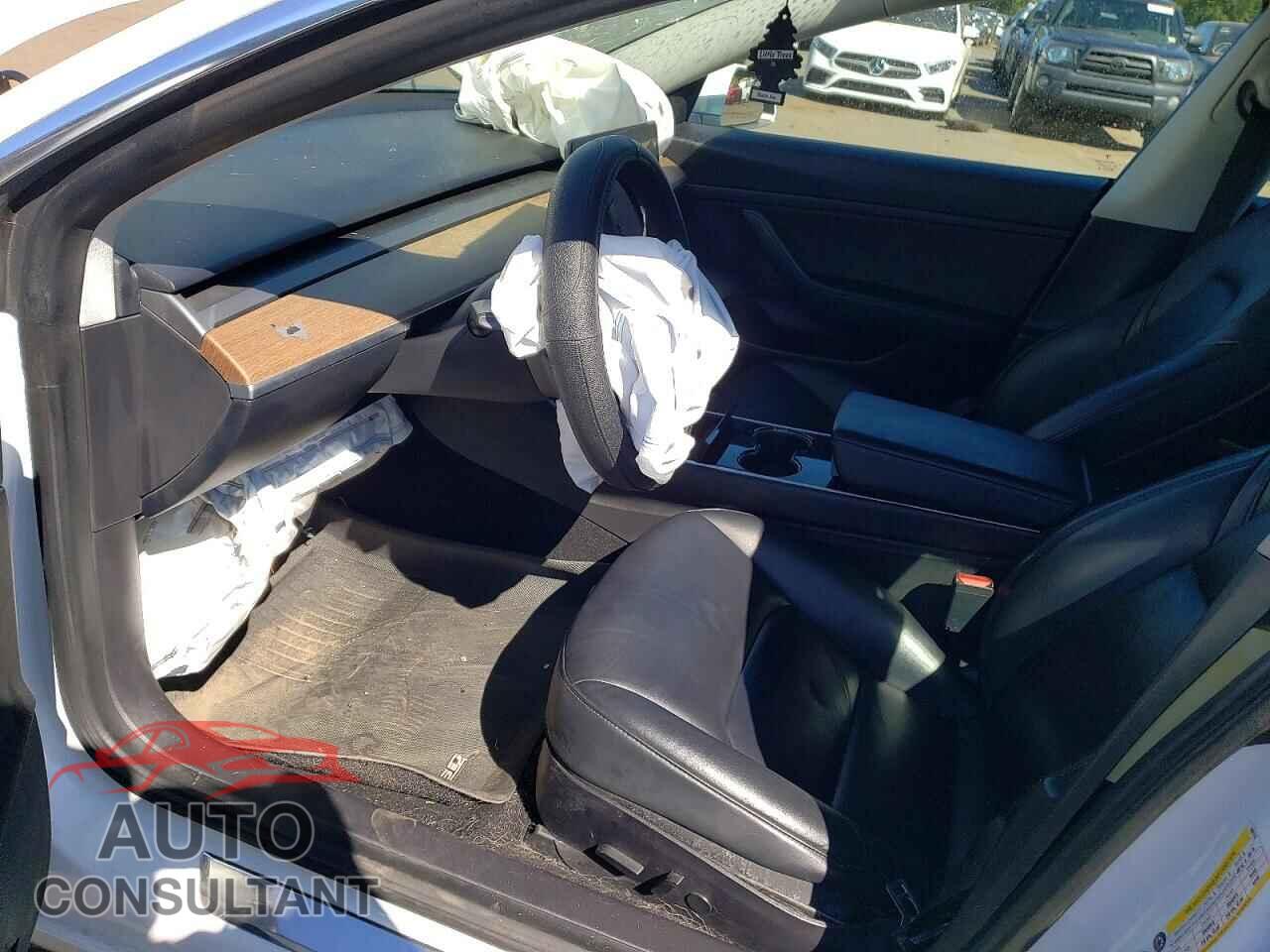 TESLA MODEL 3 2020 - 5YJ3E1EA7LF660175