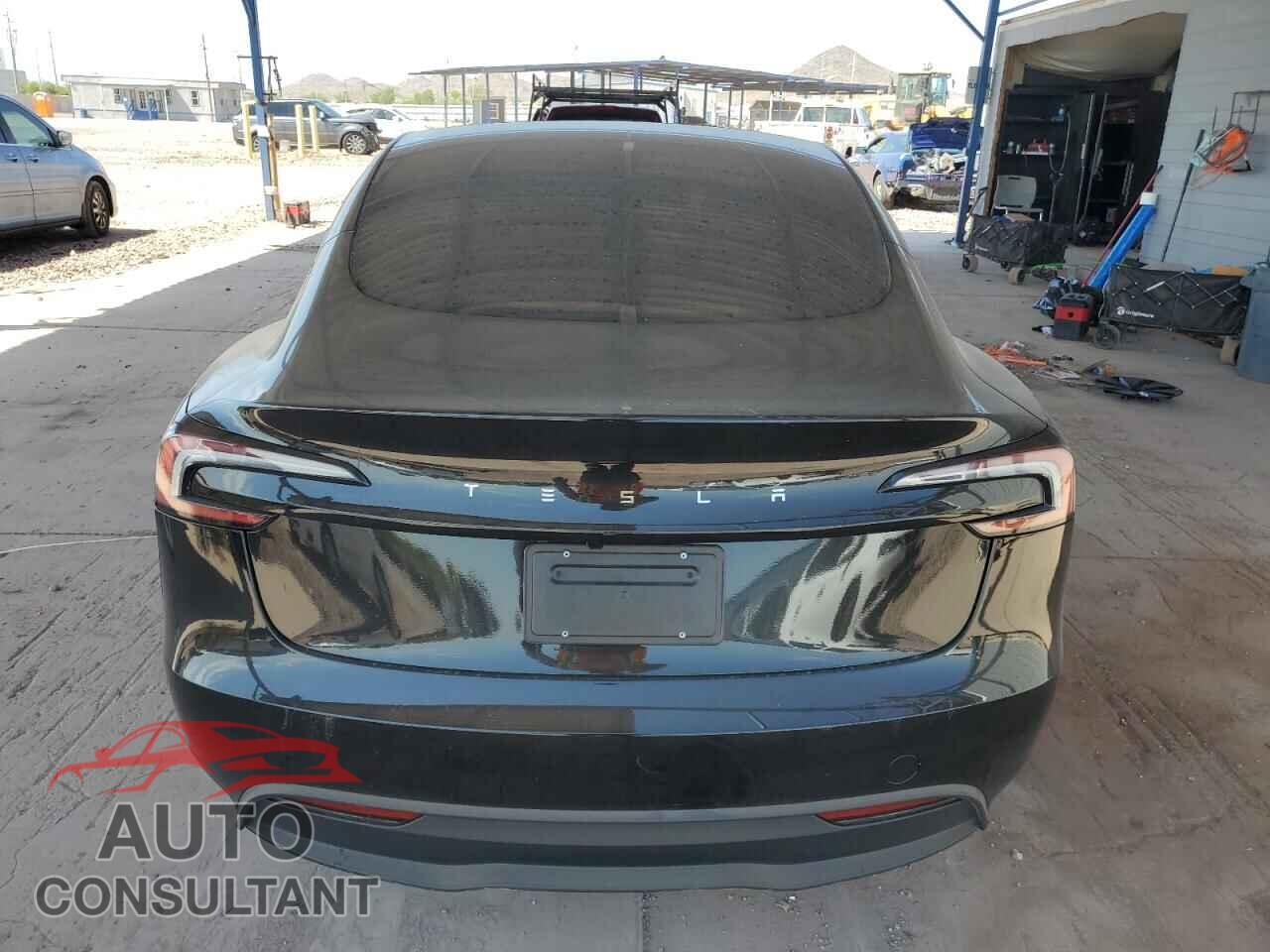 TESLA MODEL 3 2025 - 5YJ3E1EA8SF044371