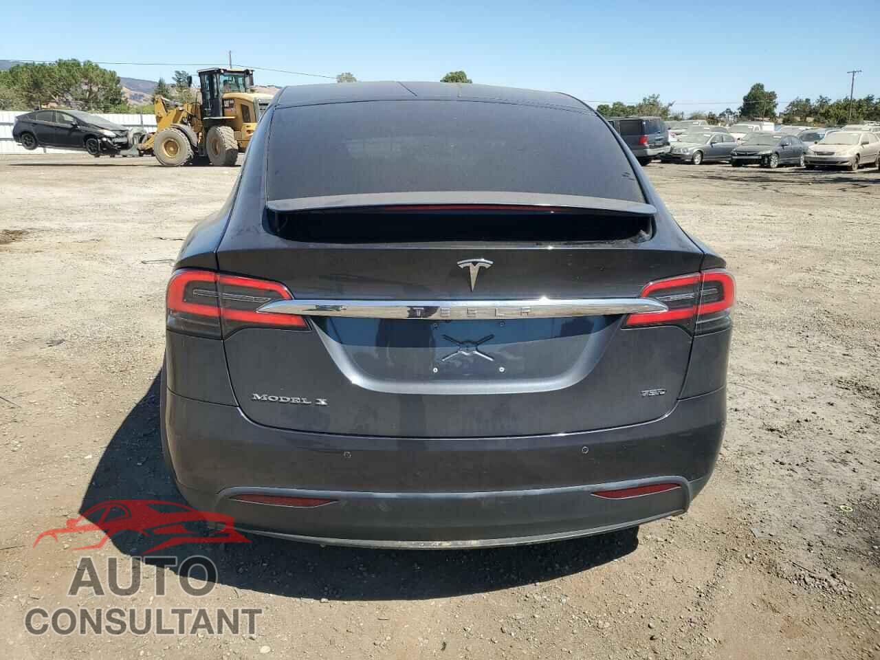 TESLA MODEL X 2016 - 5YJXCBE21GF019647
