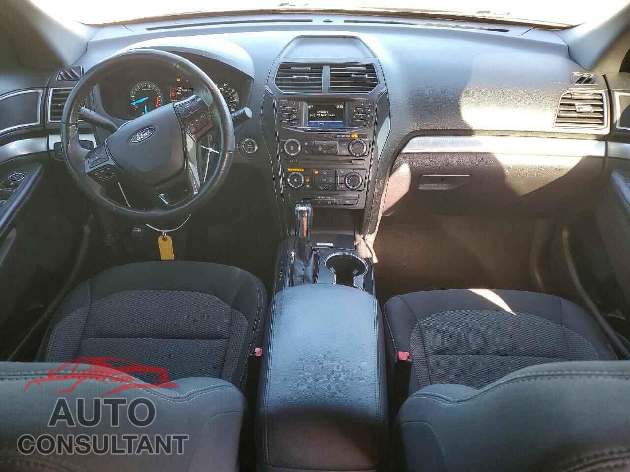 FORD EXPLORER 2017 - 1FM5K7D88HGC55745