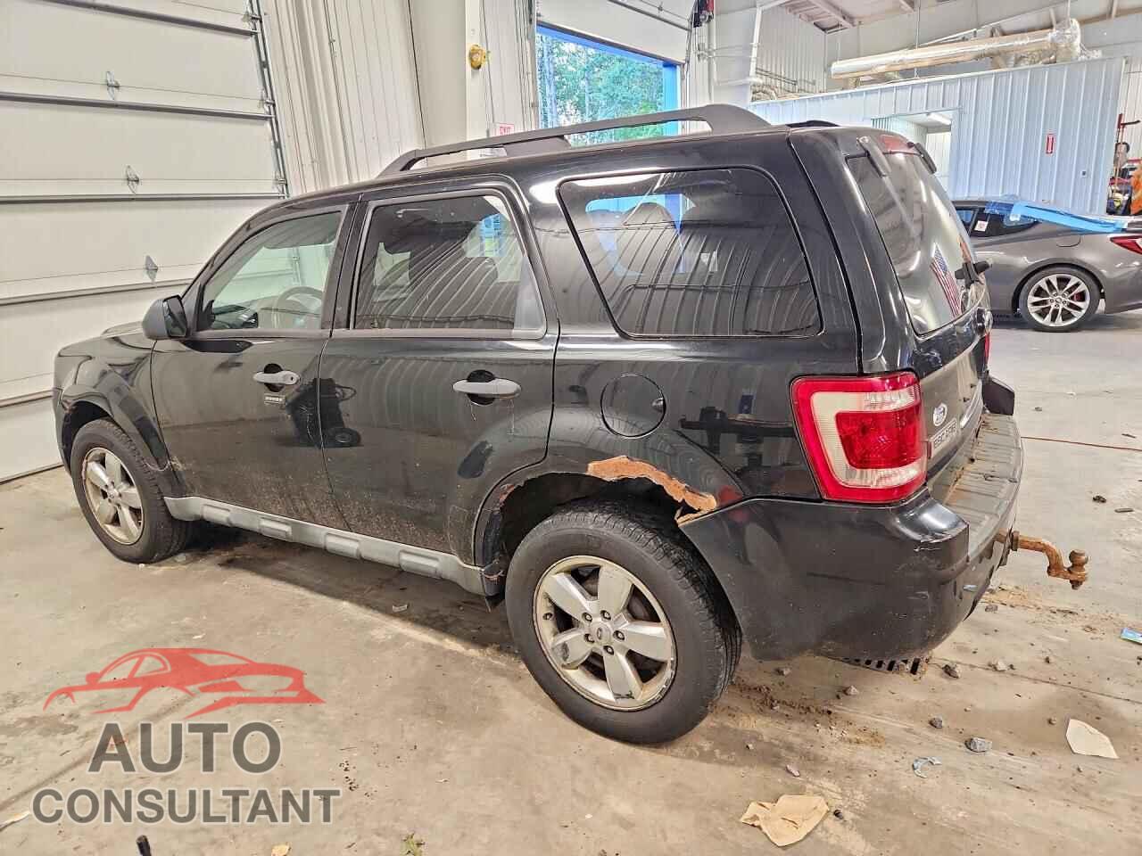 FORD ESCAPE 2010 - 1FMCU9D77AKB52839