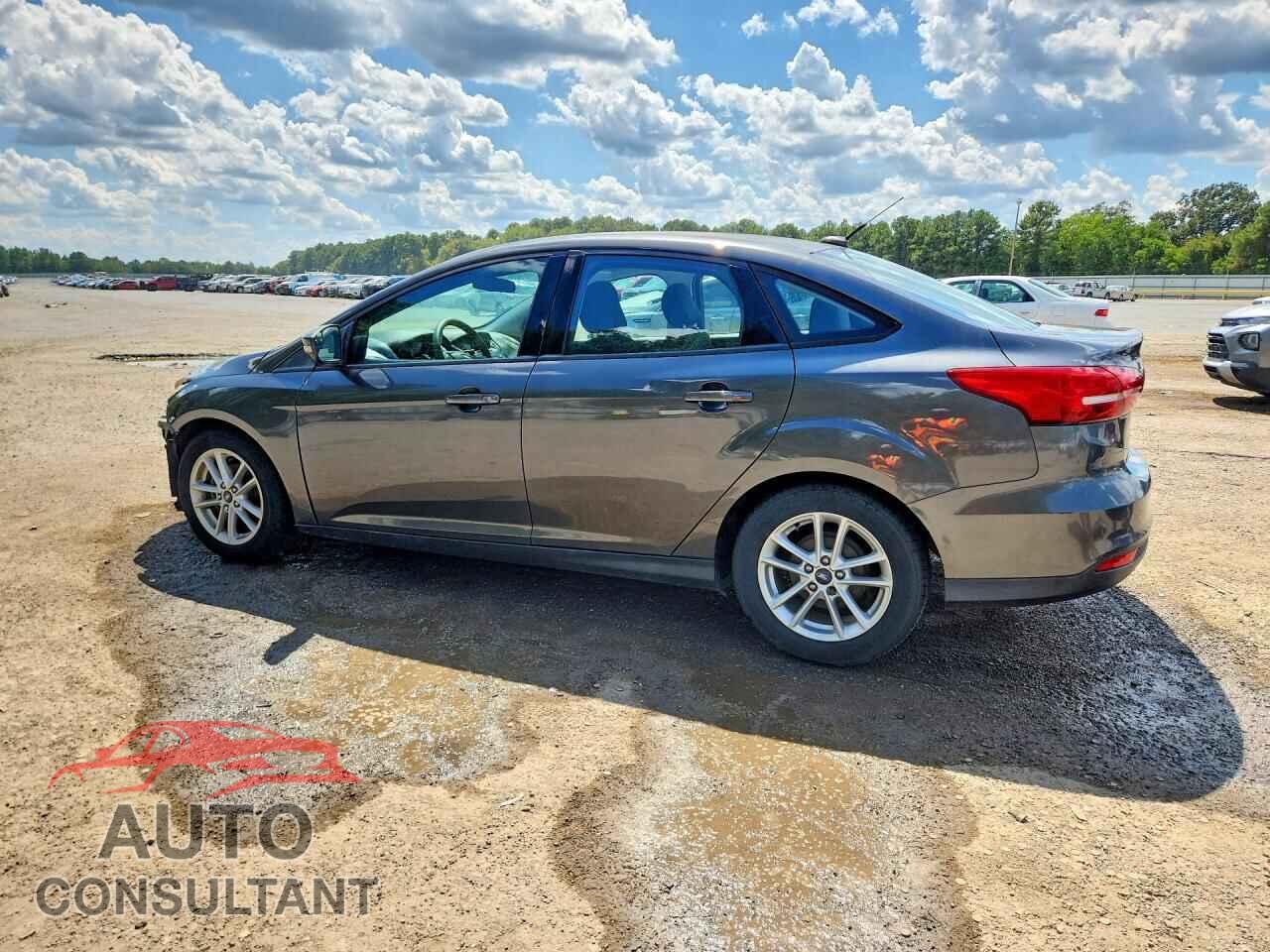 FORD FOCUS 2016 - 1FADP3F22GL374549