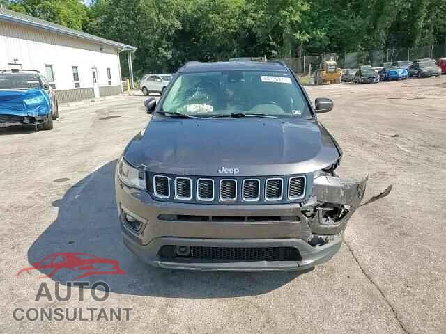 JEEP COMPASS 2018 - 3C4NJDBB7JT332014