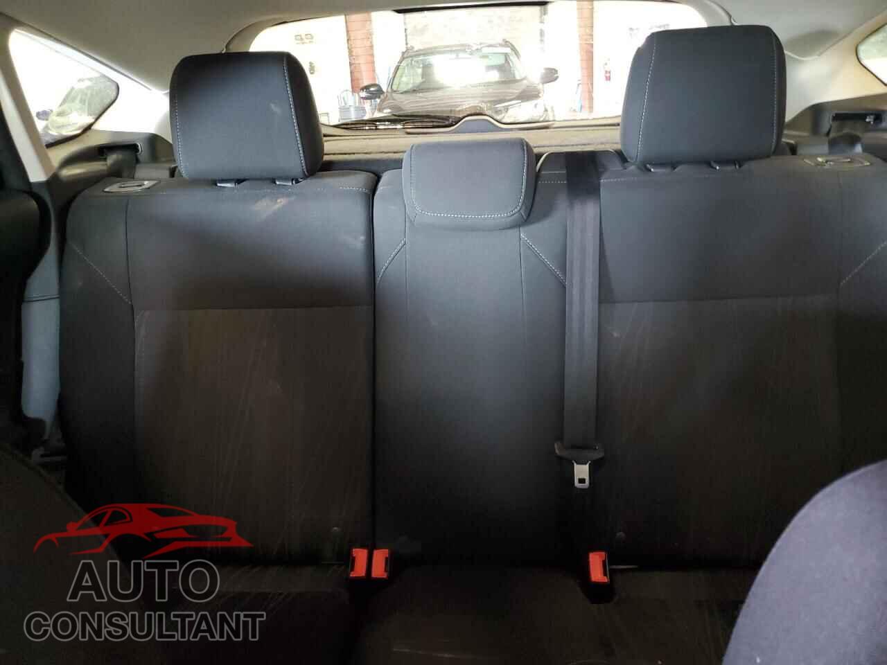 FORD FOCUS 2017 - 1FADP3M22HL243996