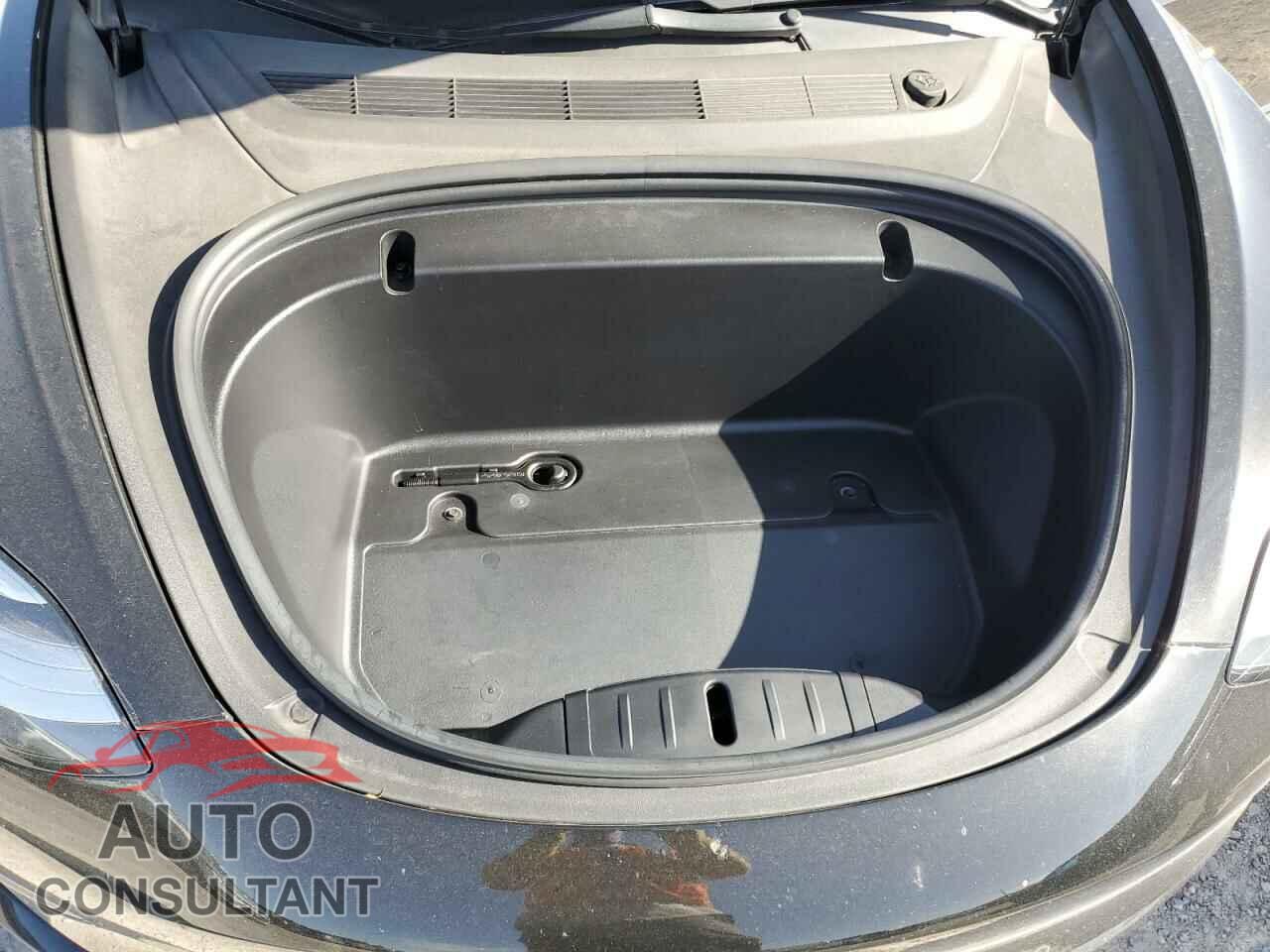 TESLA MODEL 3 2020 - 5YJ3E1EA9LF633575