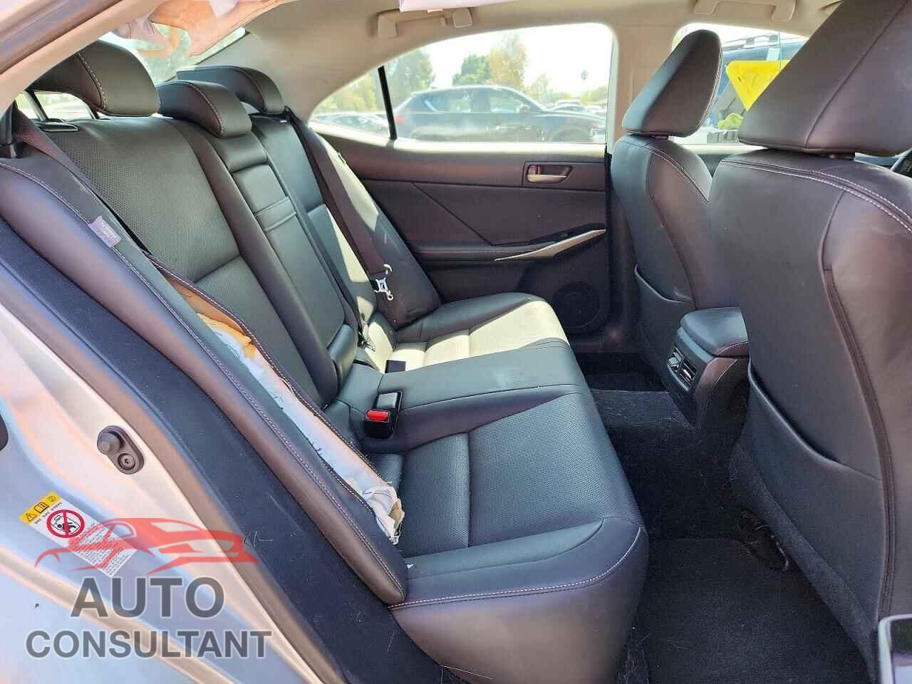 LEXUS IS 2017 - JTHBA1D26H5039969