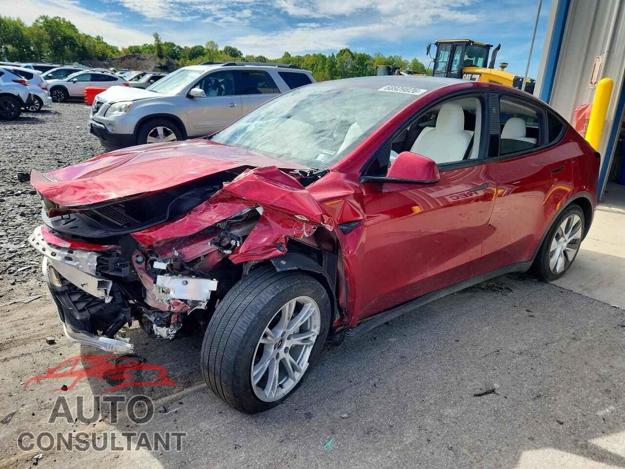 TESLA MODEL Y 2024 - 7SAYGAEE3RF990362