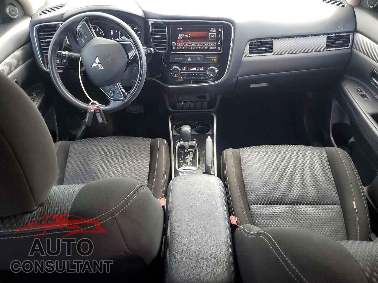 MITSUBISHI OUTLANDER 2017 - JA4AD3A34HZ053143