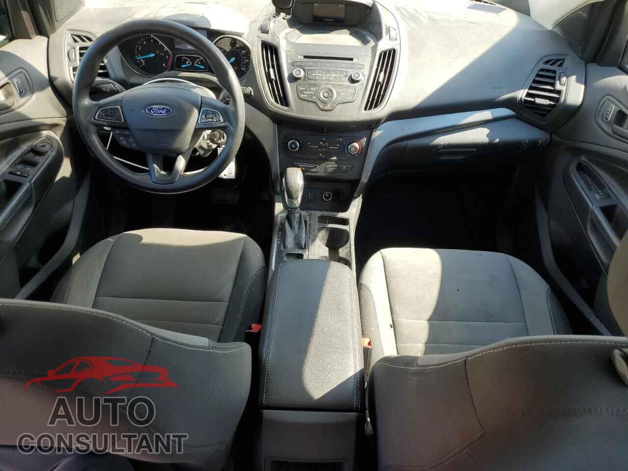 FORD ESCAPE 2018 - 1FMCU0F77JUD39964