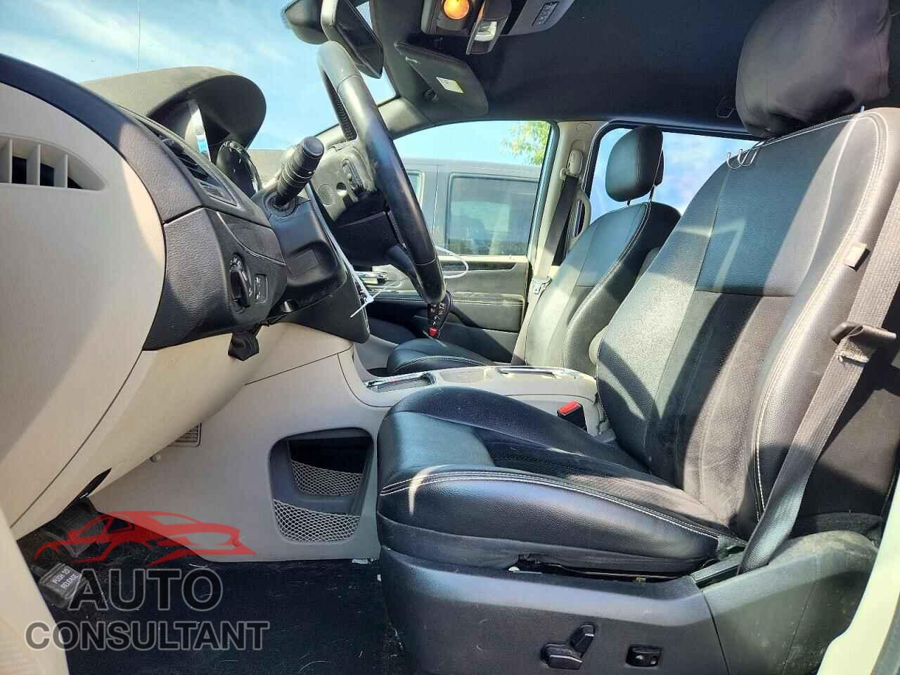 DODGE CARAVAN 2018 - 2C4RDGCG9JR327002