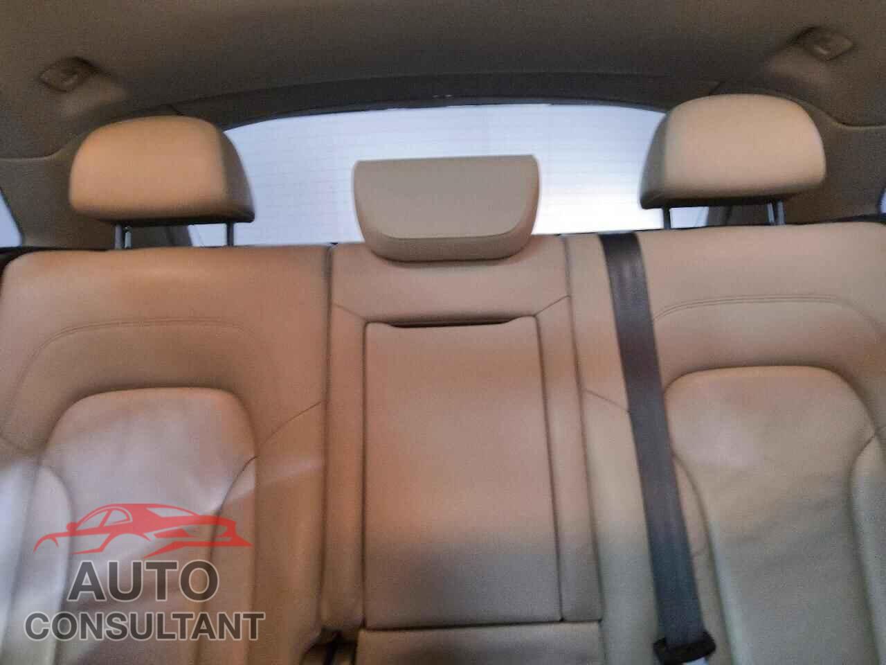 AUDI Q5 2015 - WA1LFAFP4FA010016