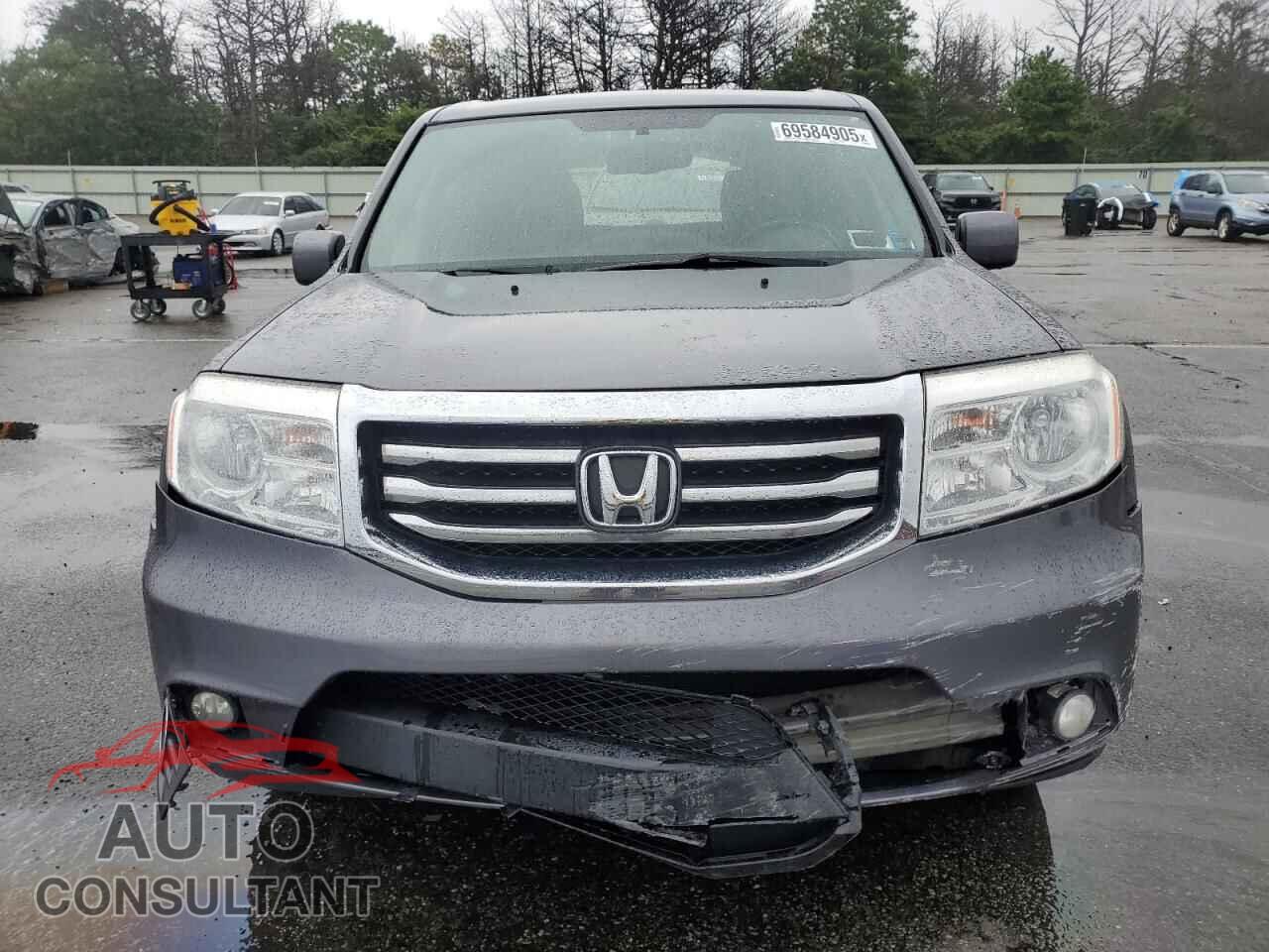 HONDA PILOT 2015 - 5FNYF4H58FB040541