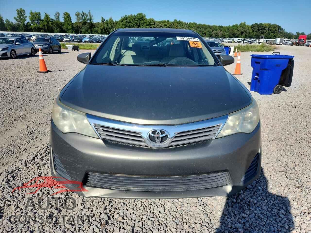 TOYOTA CAMRY 2012 - 4T1BF1FK2CU520103